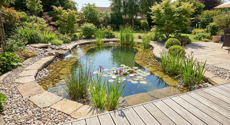 Cr&eacute;er un bassin d'ornement &agrave; Fontaine-la-Guyon, mode d'emploi